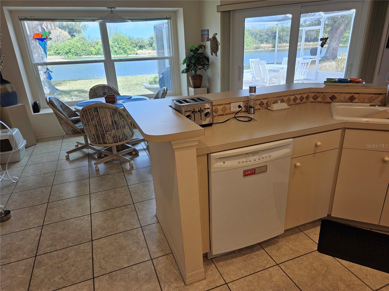 SUN CITY CENTER UNIT 163 - Residential Lease