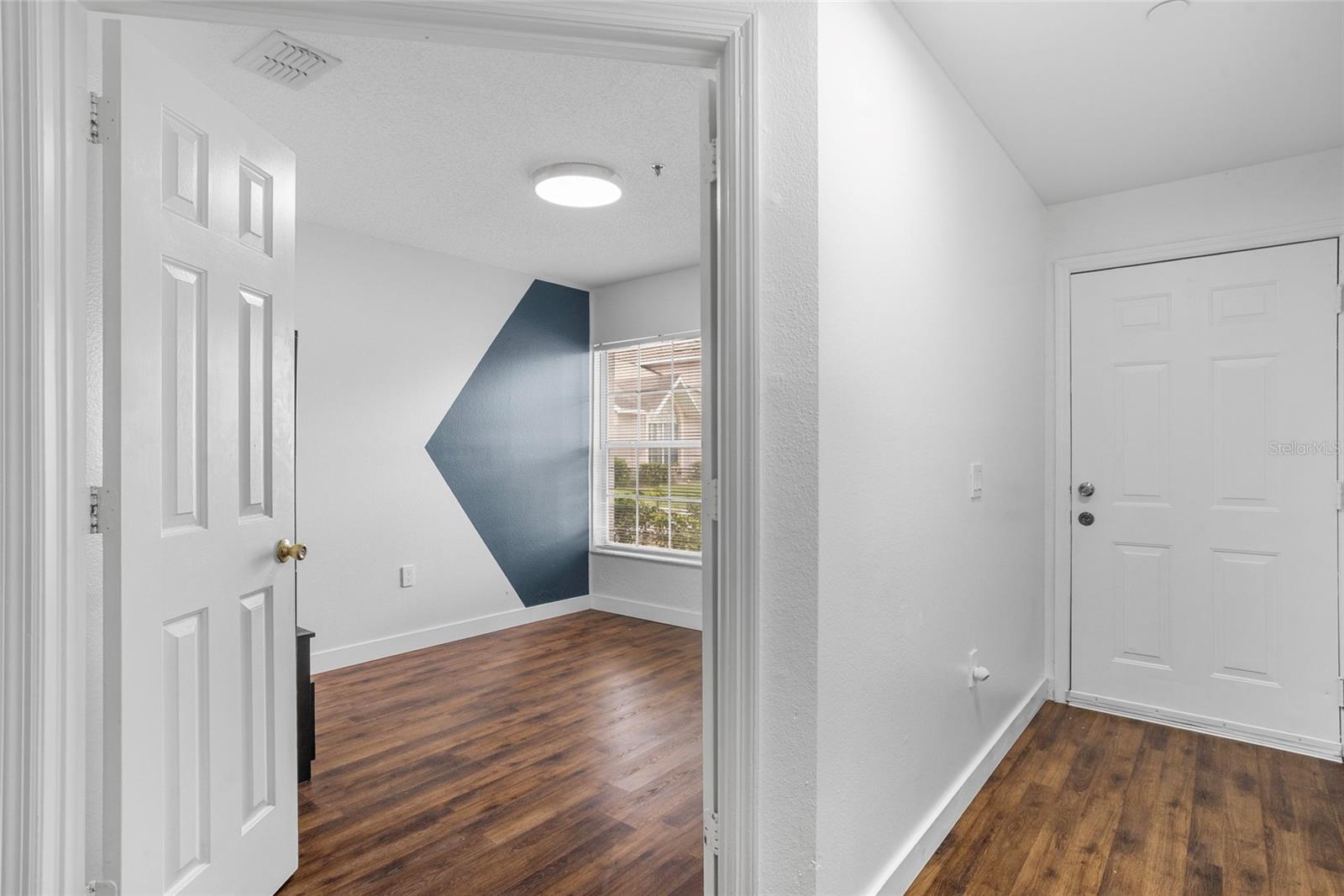 1645 WINDSOR OAK COURT