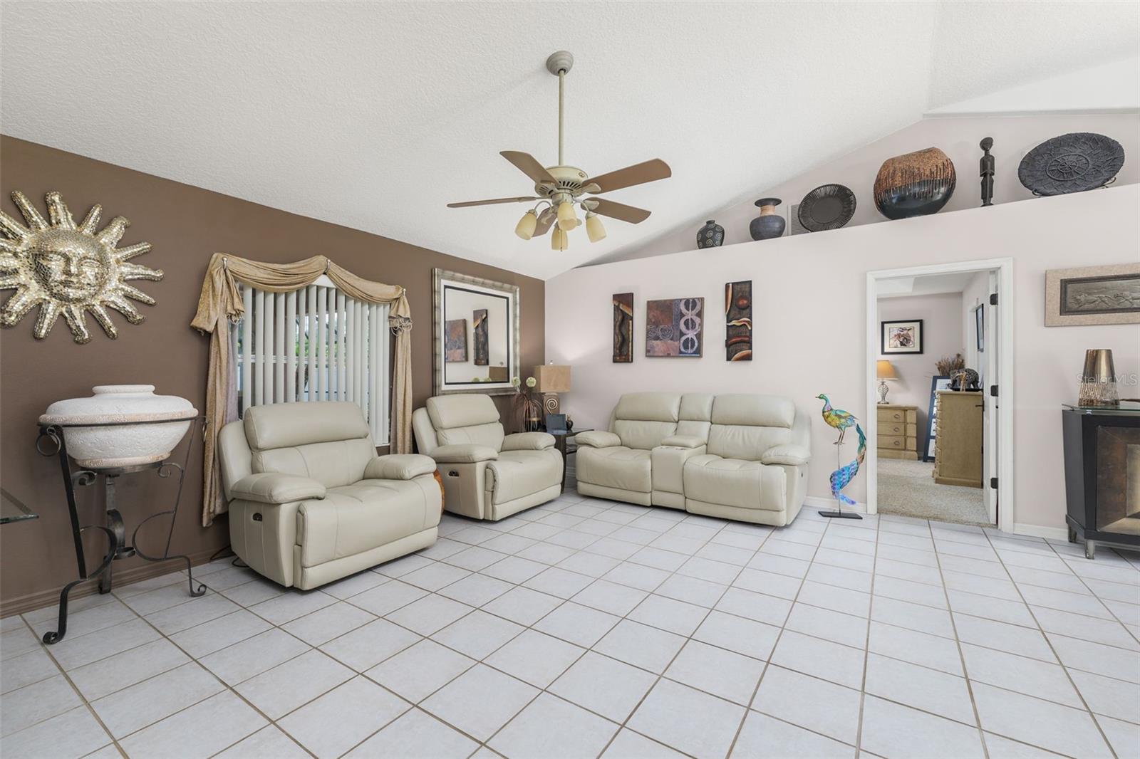 CYPRESS KNOLLS - Residential