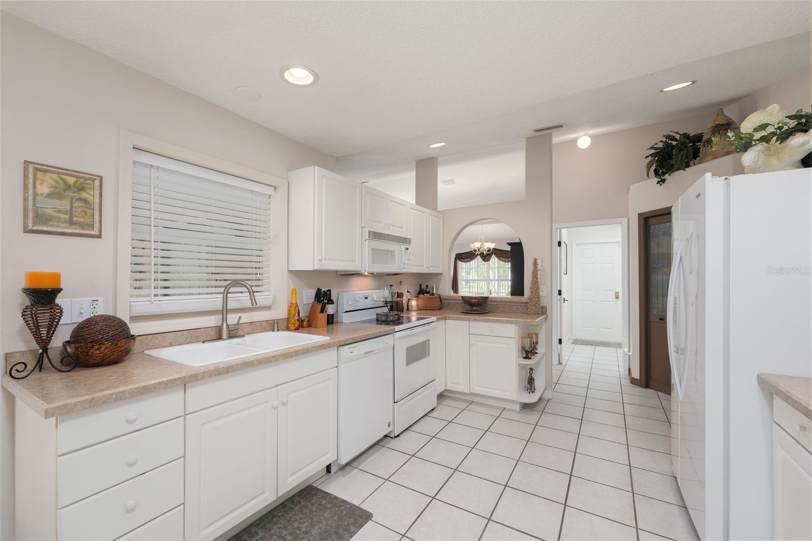 CYPRESS KNOLLS - Residential