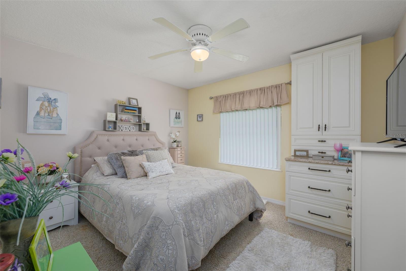 CYPRESS KNOLLS - Residential