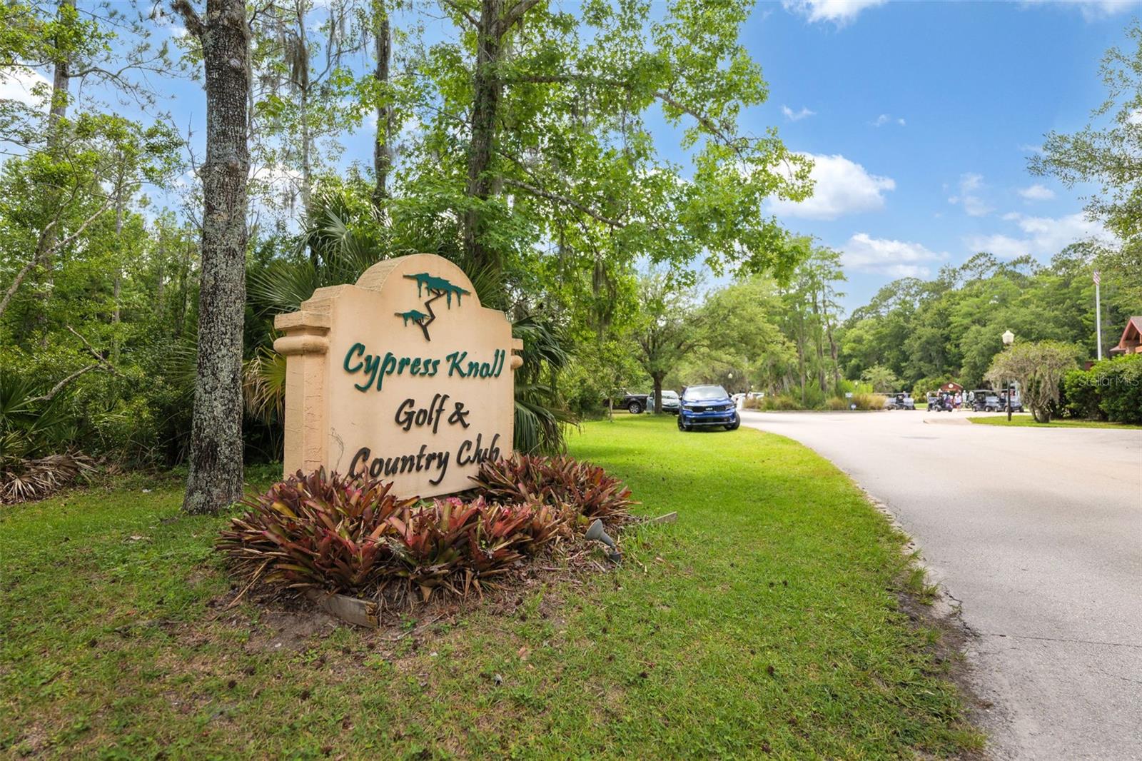 CYPRESS KNOLLS - Residential