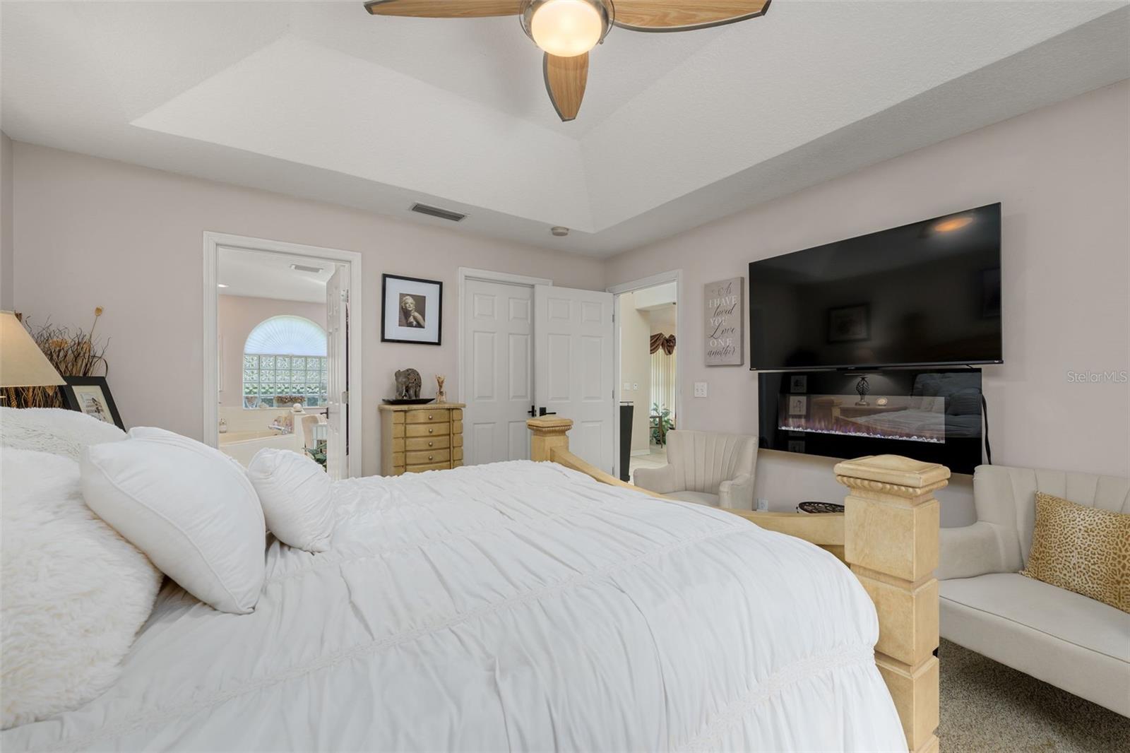 CYPRESS KNOLLS - Residential