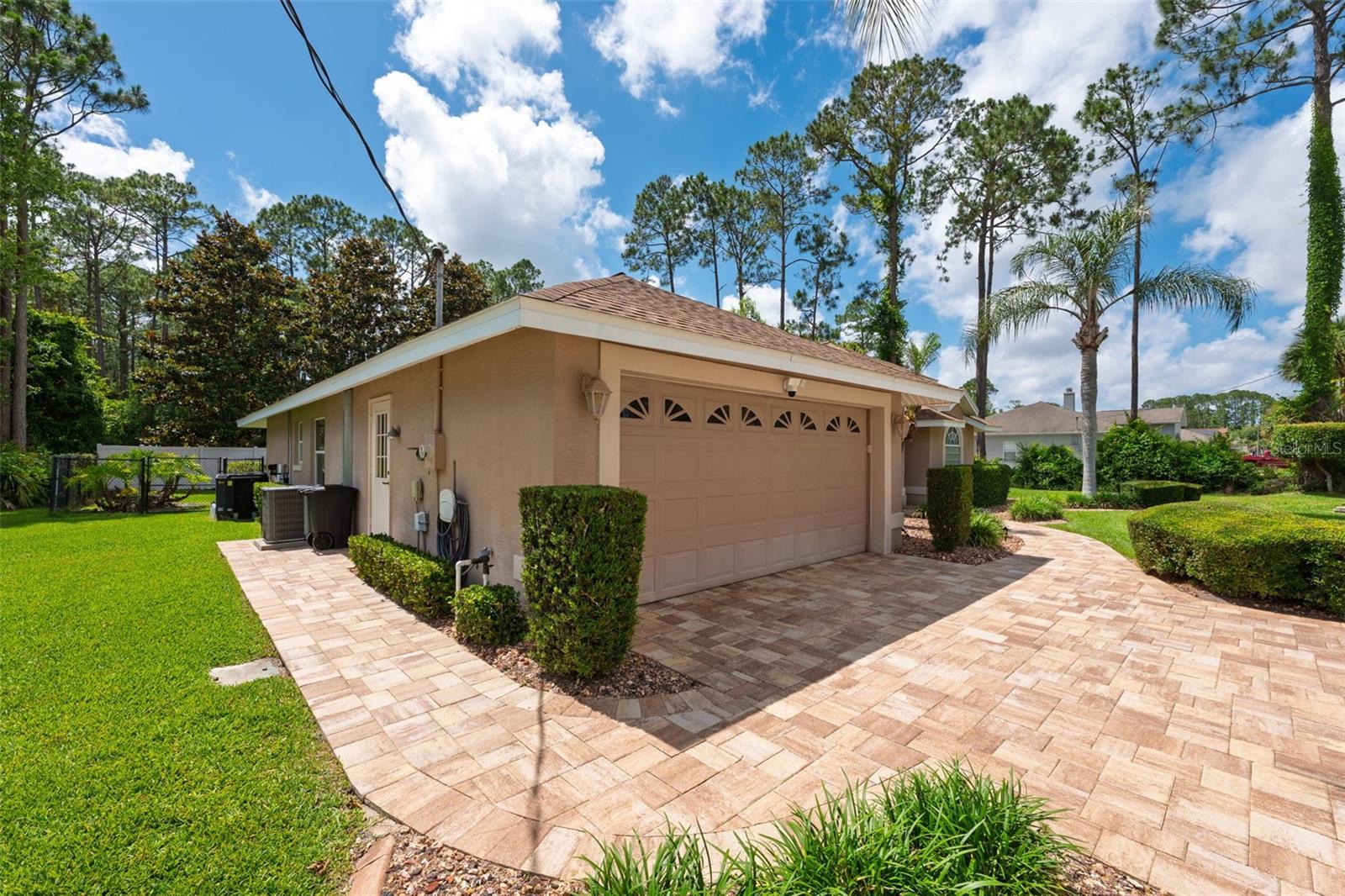 CYPRESS KNOLLS - Residential