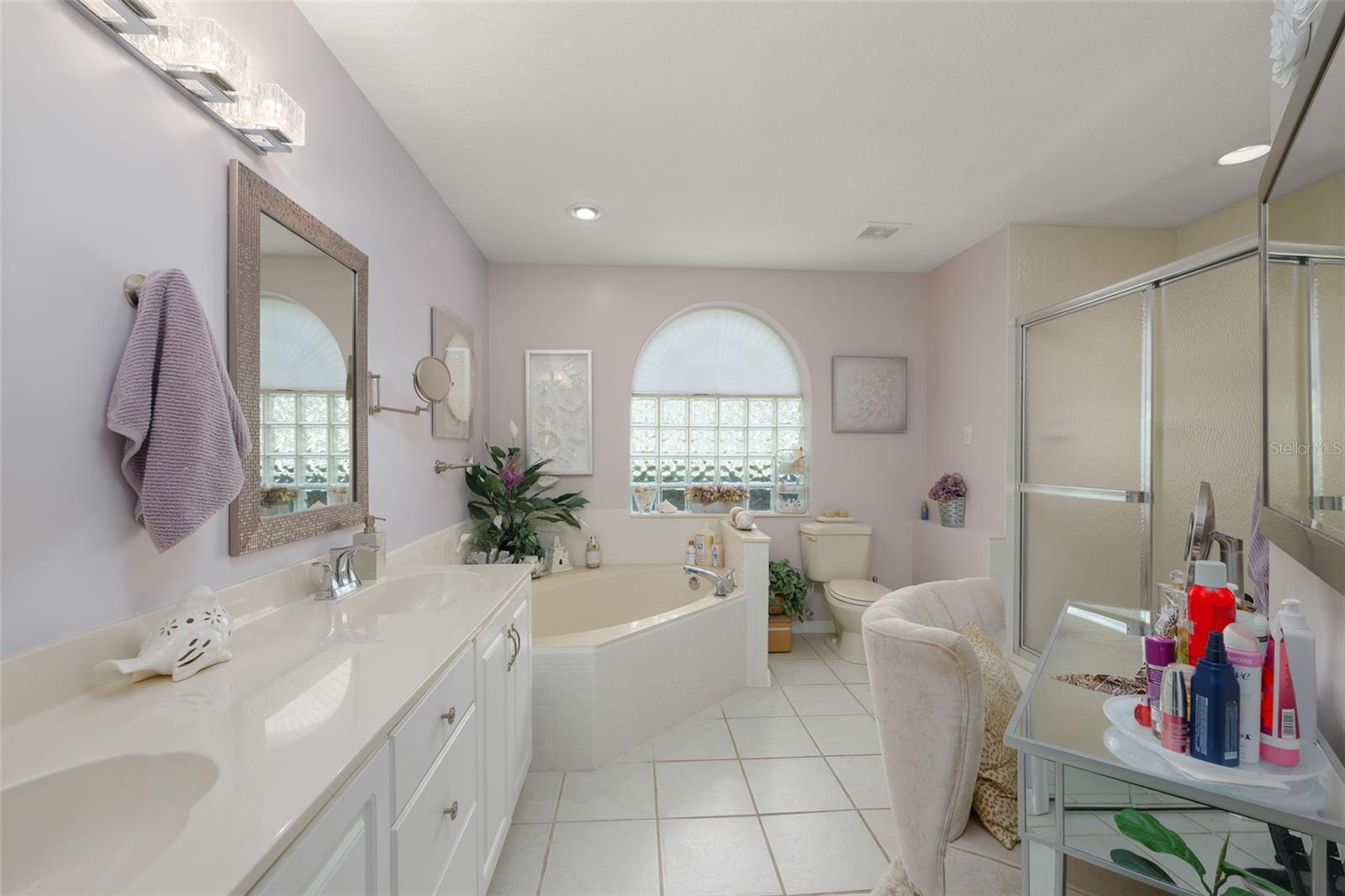 CYPRESS KNOLLS - Residential