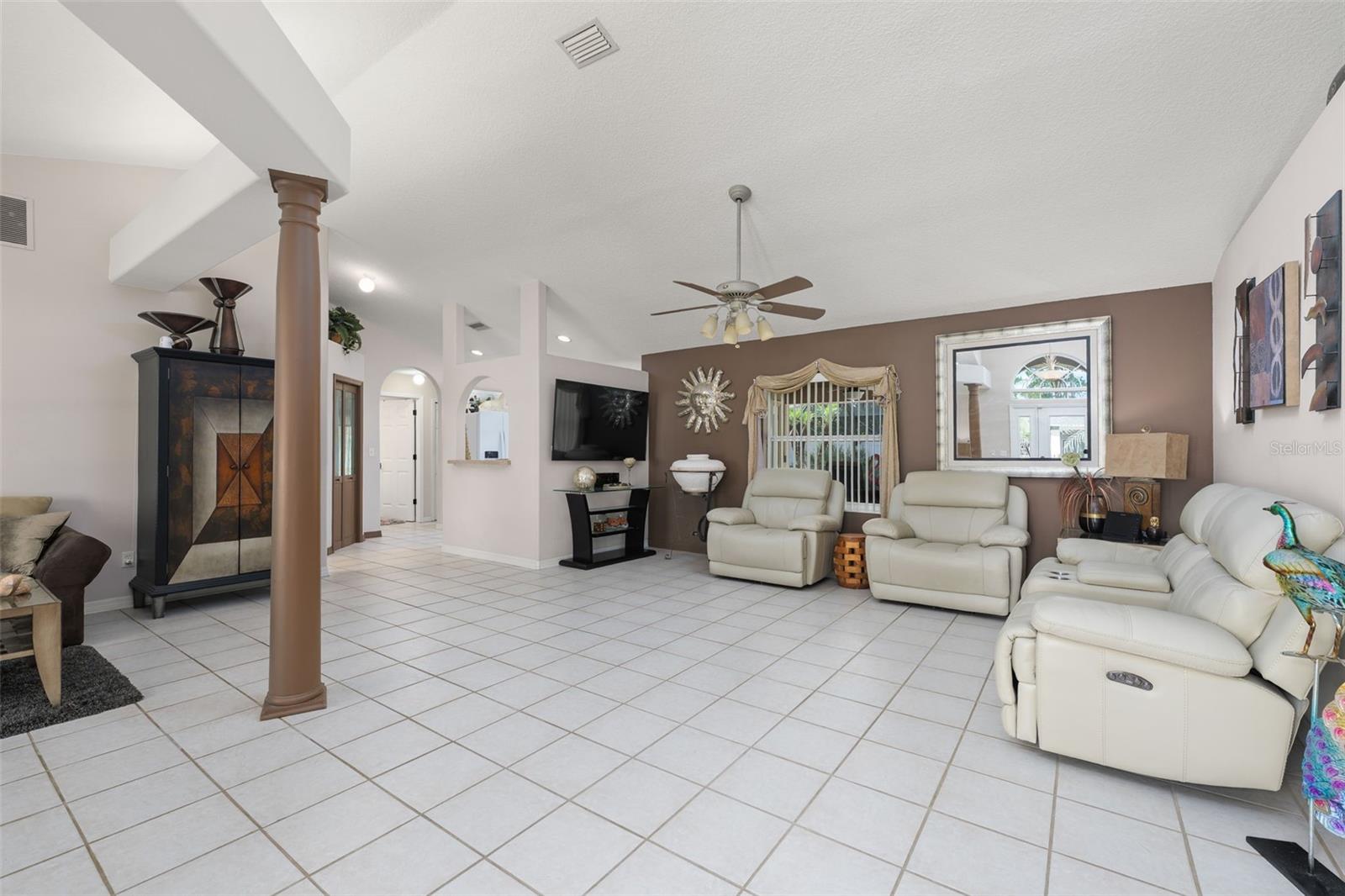 CYPRESS KNOLLS - Residential
