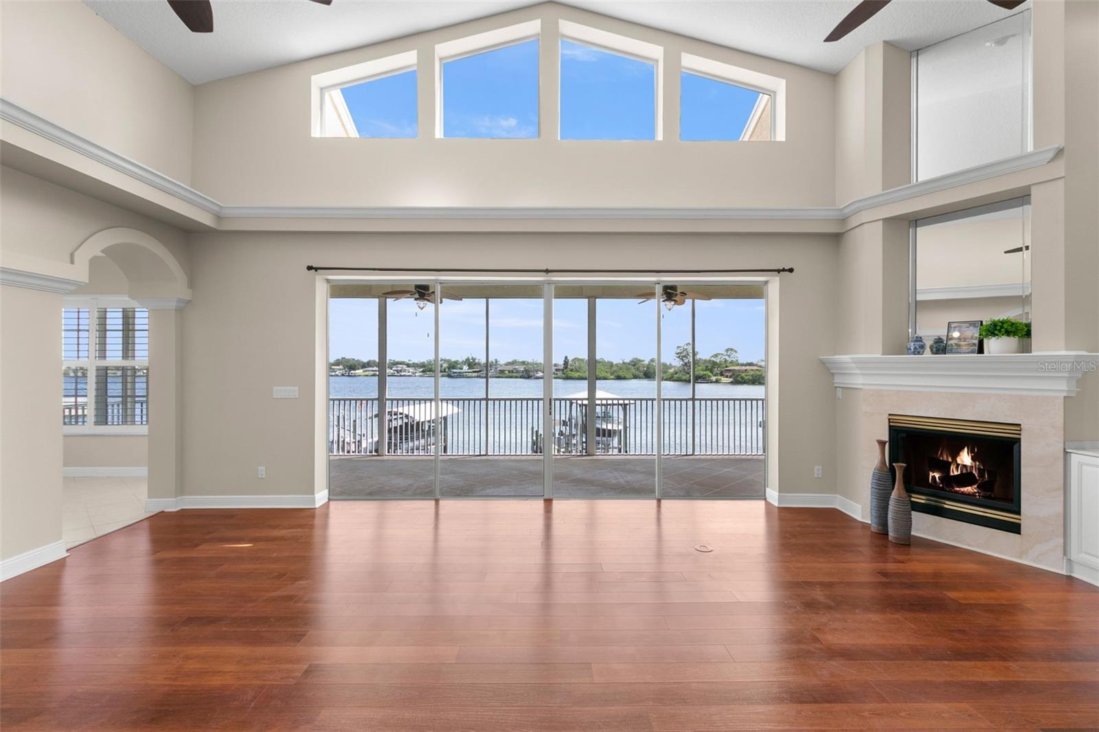 636 BAYSHORE DRIVE