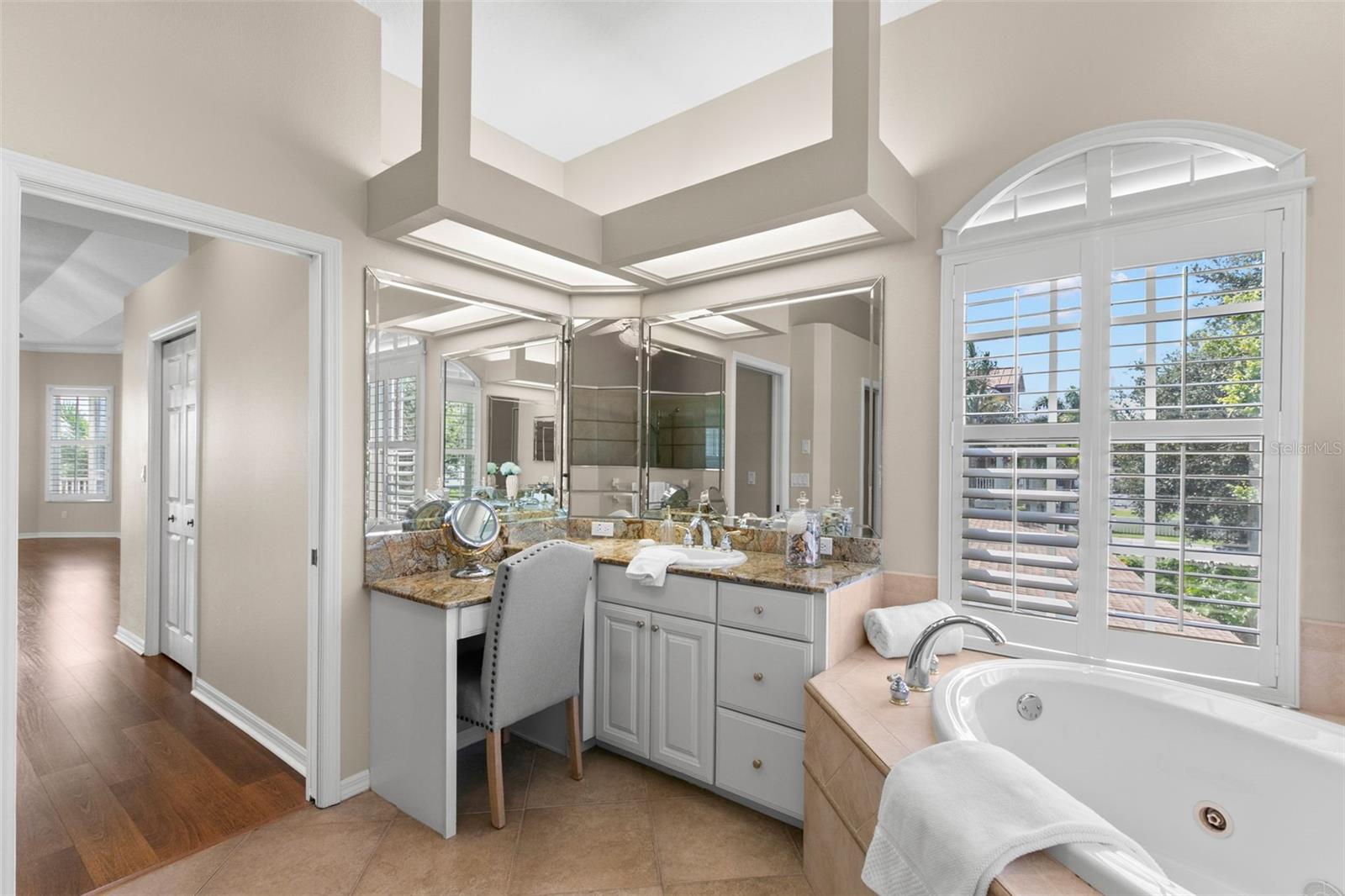 SUNSET HILLS - Residential
