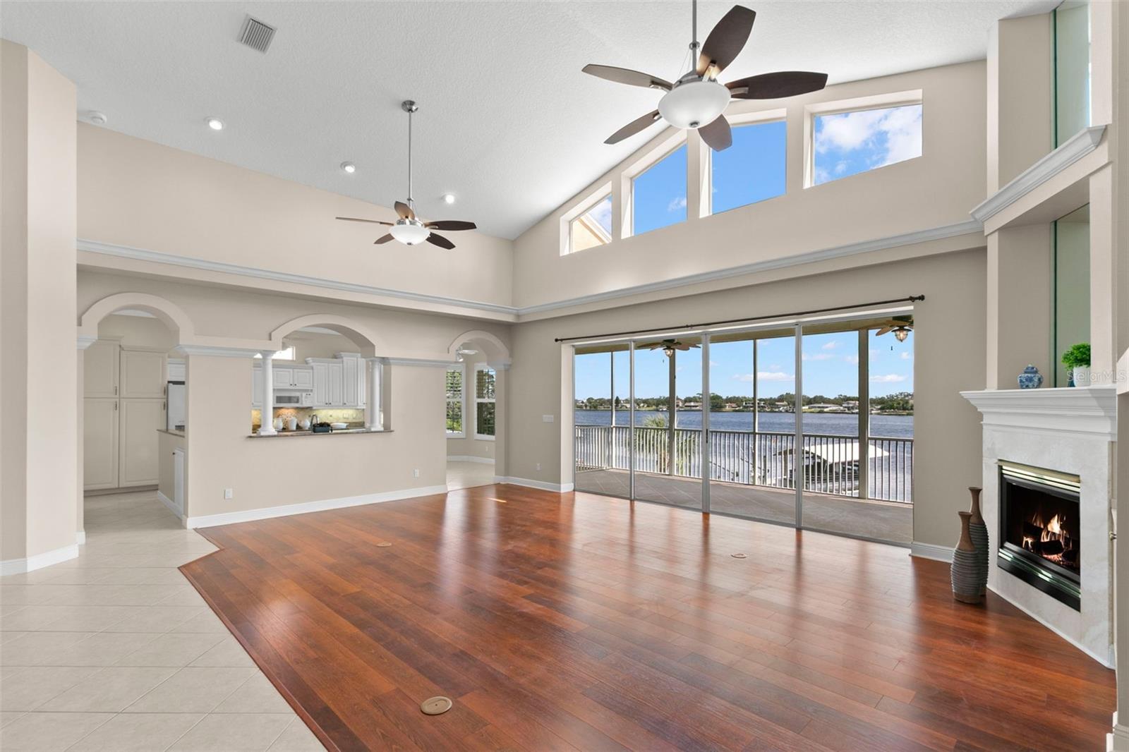 636 BAYSHORE DRIVE