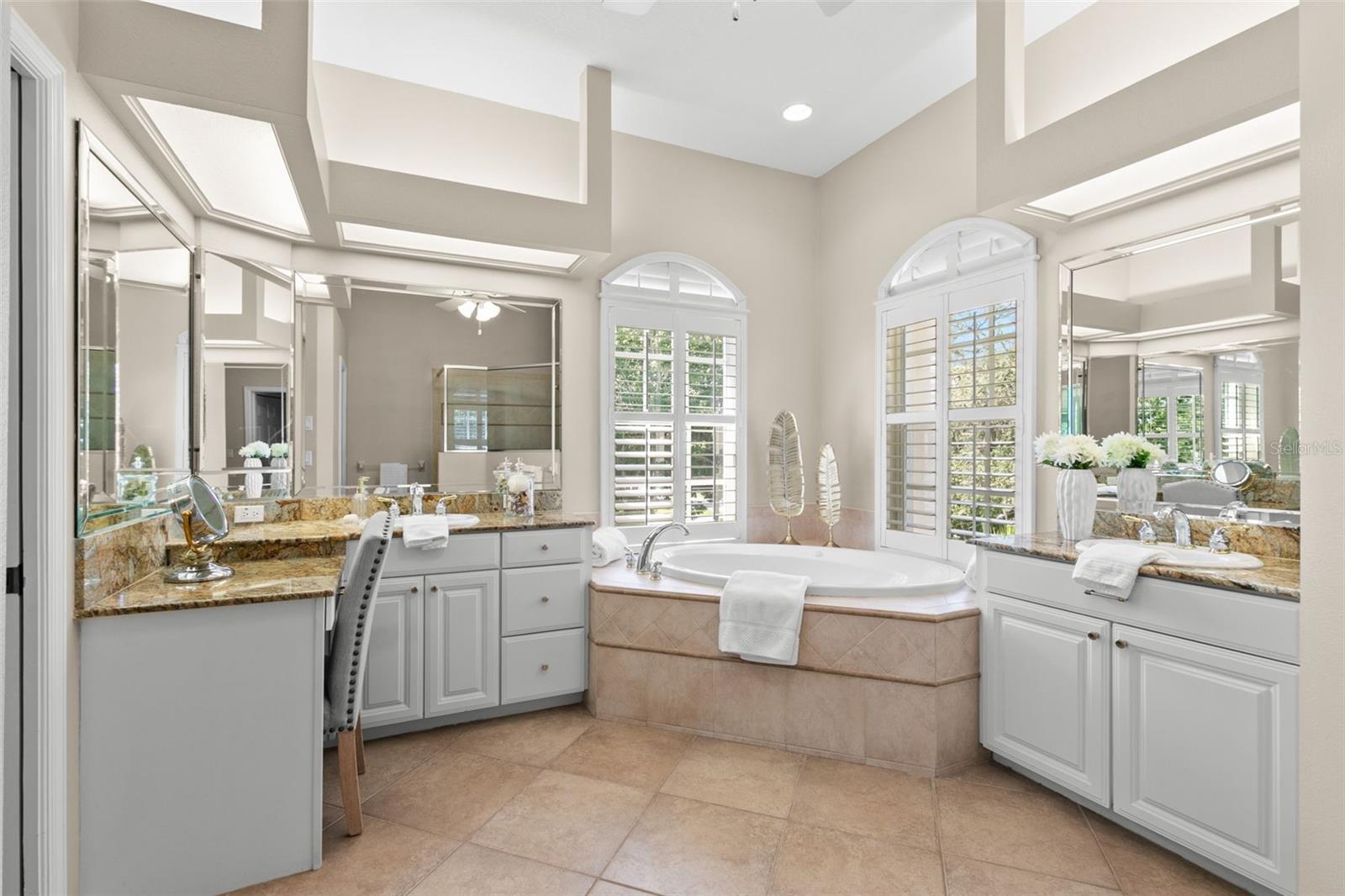 SUNSET HILLS - Residential