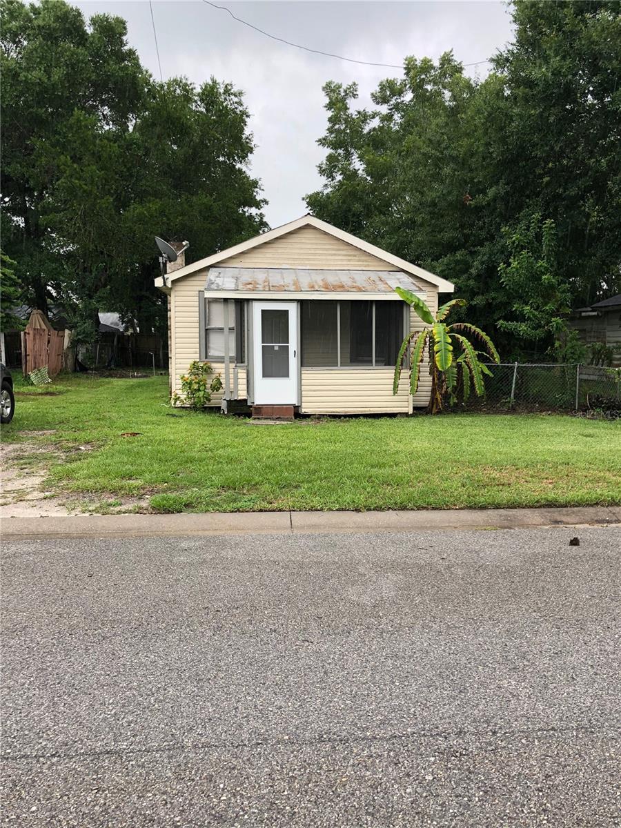 Auction Property. ***Auction will run September 15th to 25th ***
2 bedroom 1 bathroom house
***All property information to be verified by buyers***
Property is sold with any outstanding code violations, liens, or expired permits. Buyer to do own research prior to bidding.