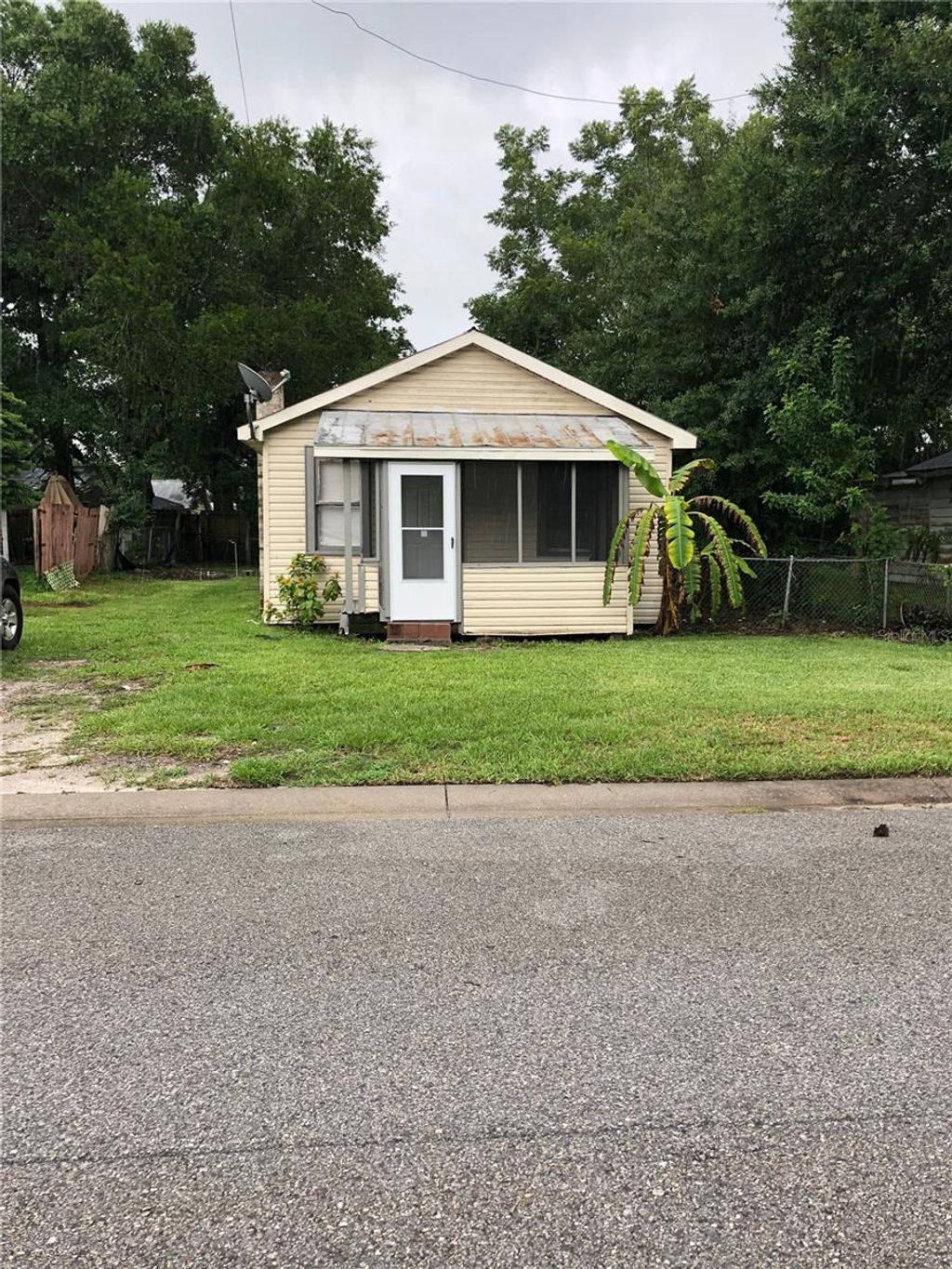 Photo of 124 1st Street, Winter Haven, FL 33880 (MLS # TB8373429)