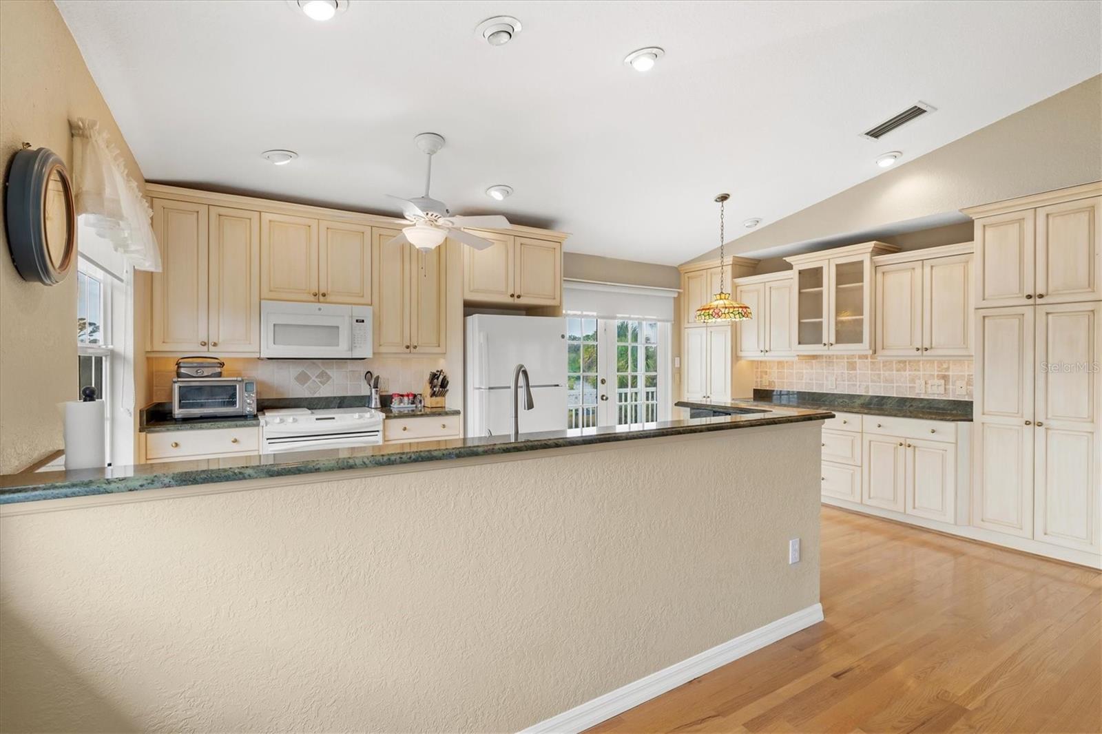 DALELAKE ESTATES - Residential