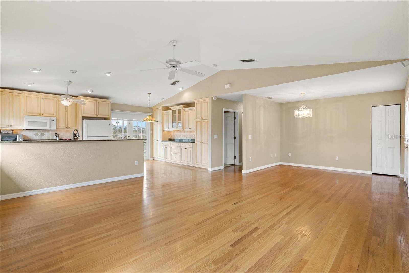 DALELAKE ESTATES - Residential