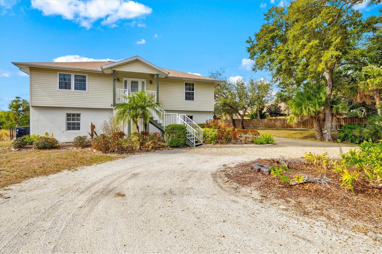 DALELAKE ESTATES - Residential