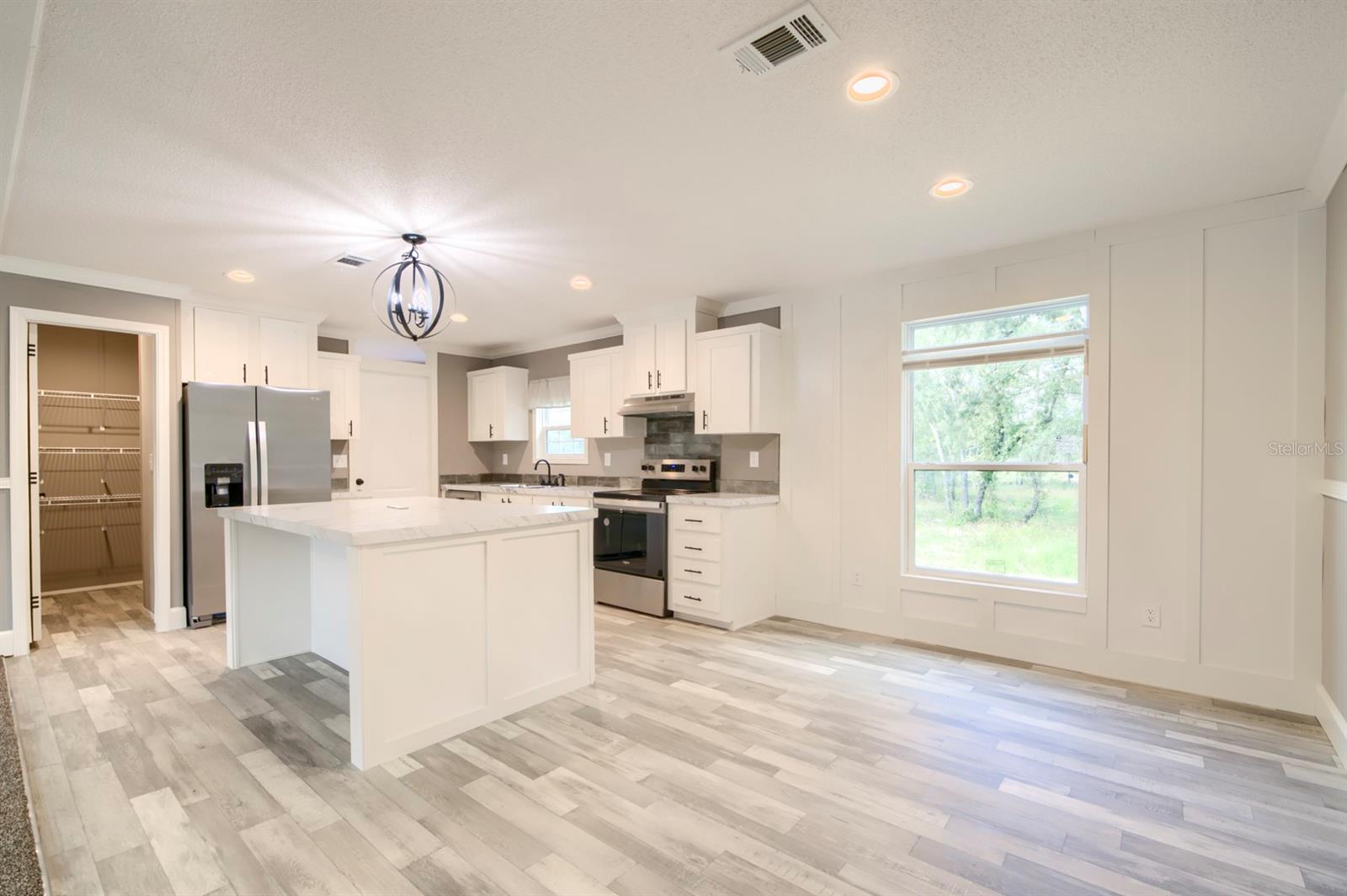 ENZO ESTATES - Residential