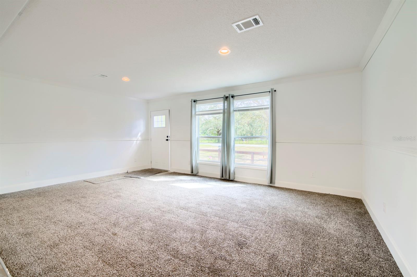 ENZO ESTATES - Residential