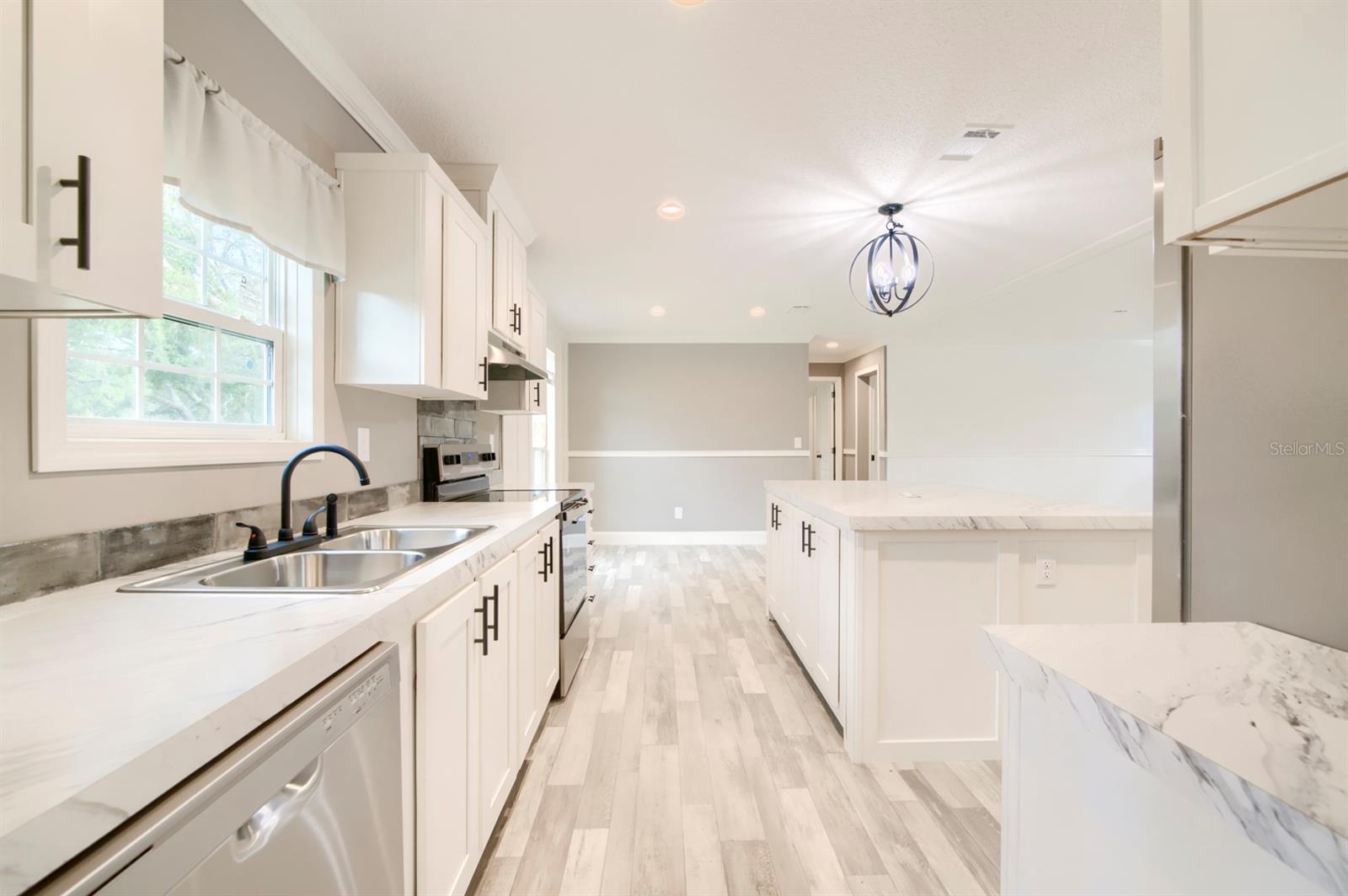 ENZO ESTATES - Residential