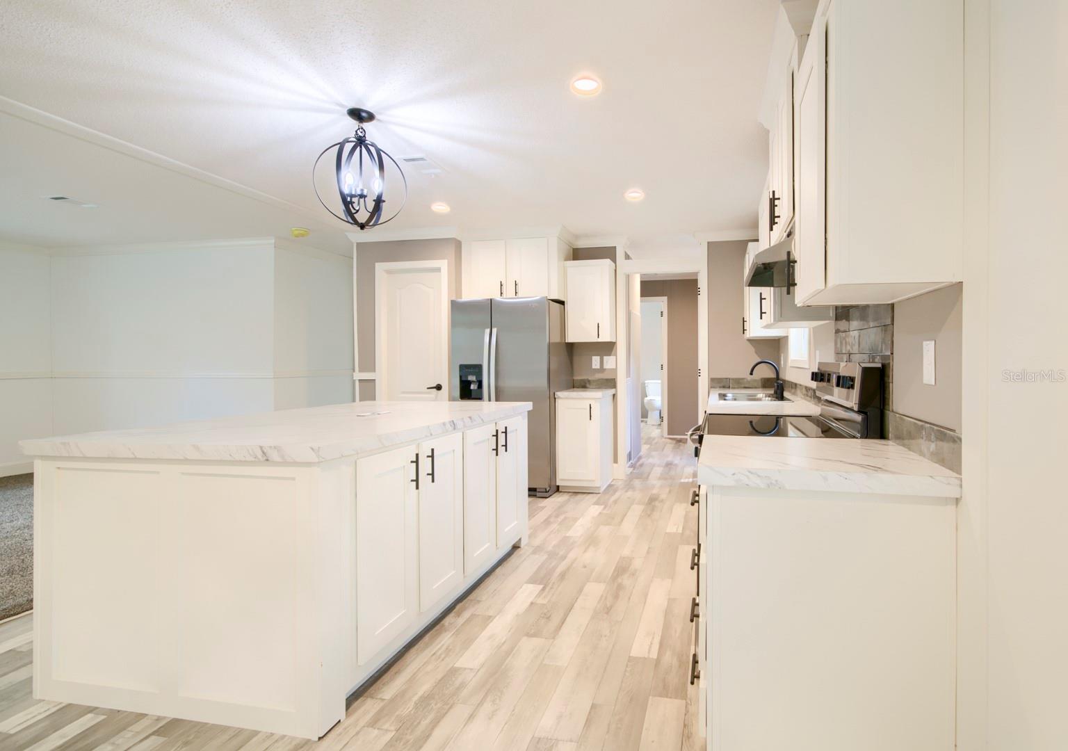 ENZO ESTATES - Residential