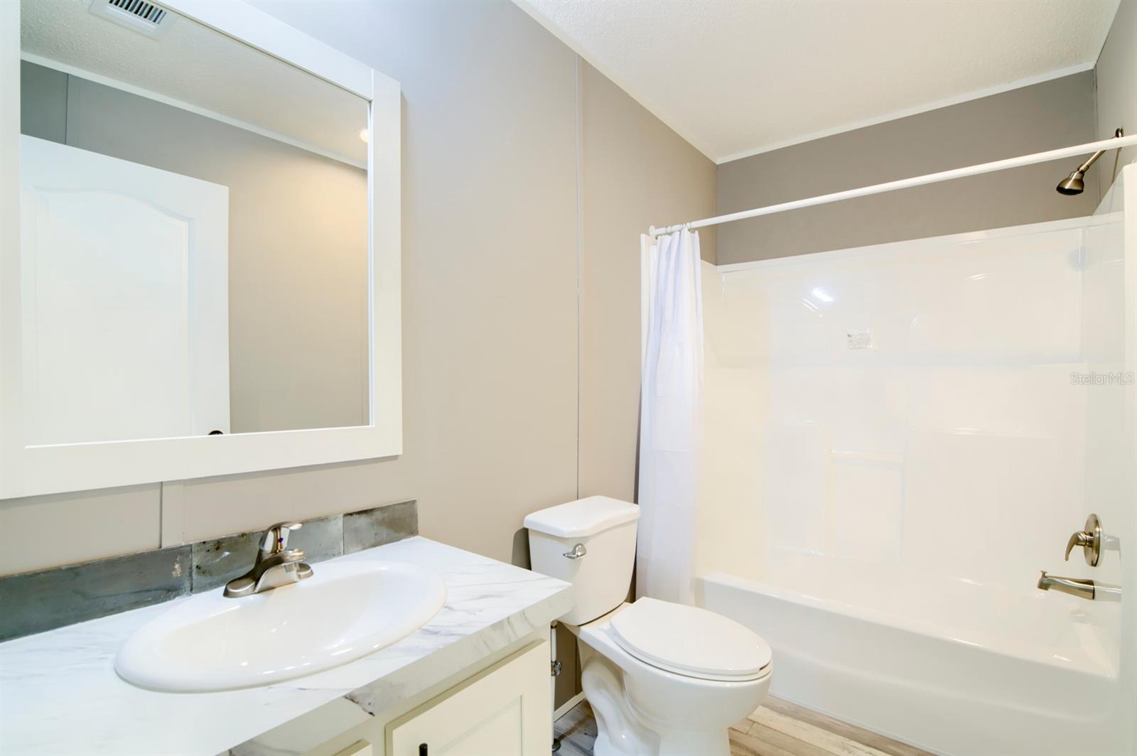 ENZO ESTATES - Residential