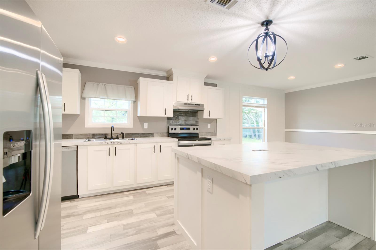 ENZO ESTATES - Residential