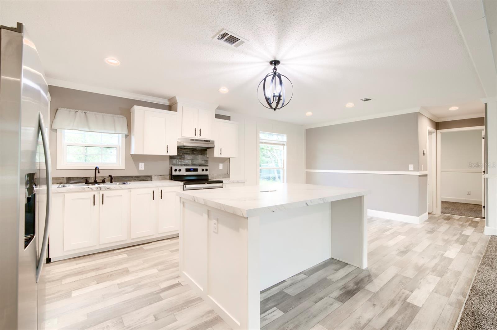 ENZO ESTATES - Residential