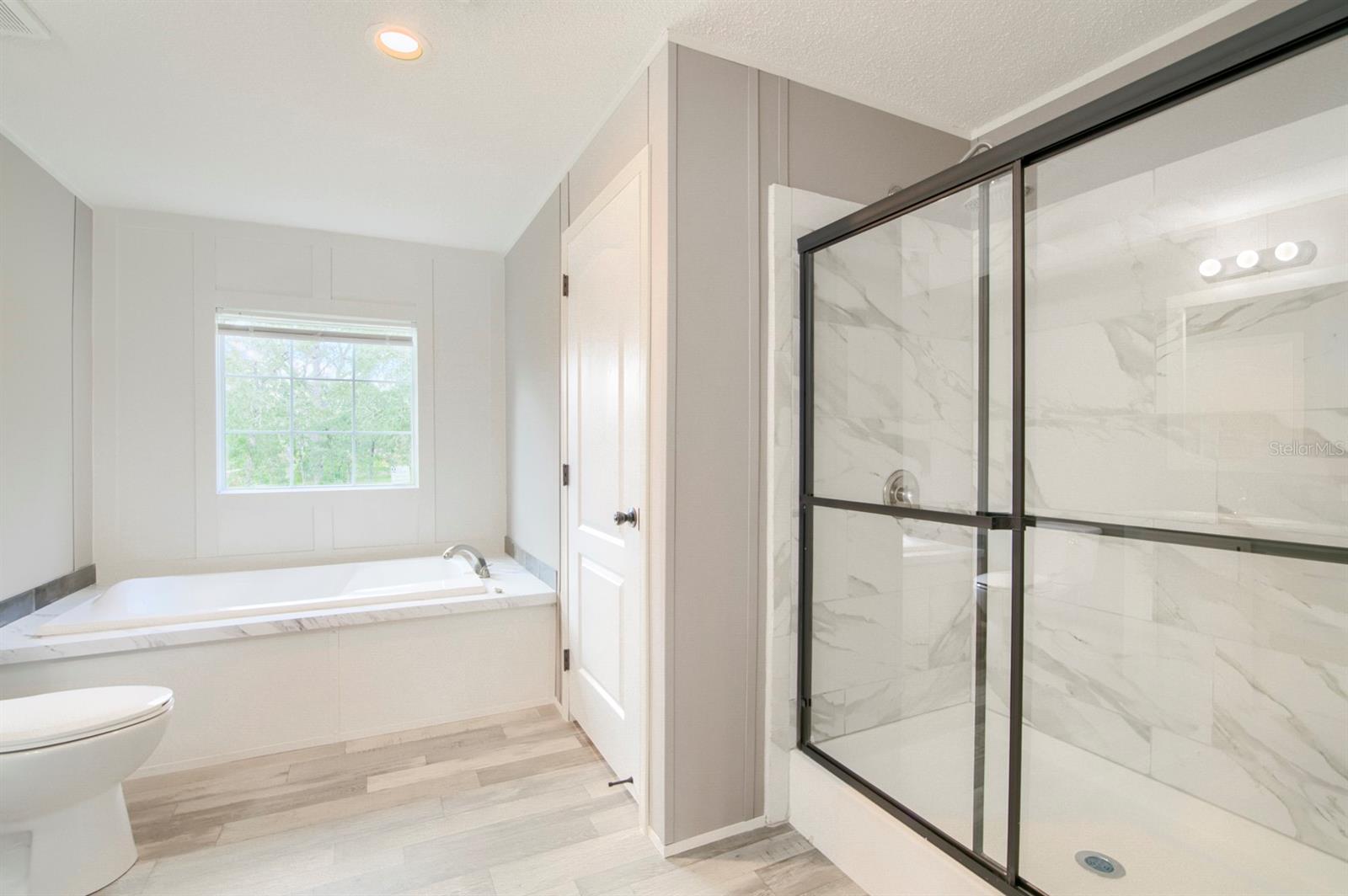 ENZO ESTATES - Residential