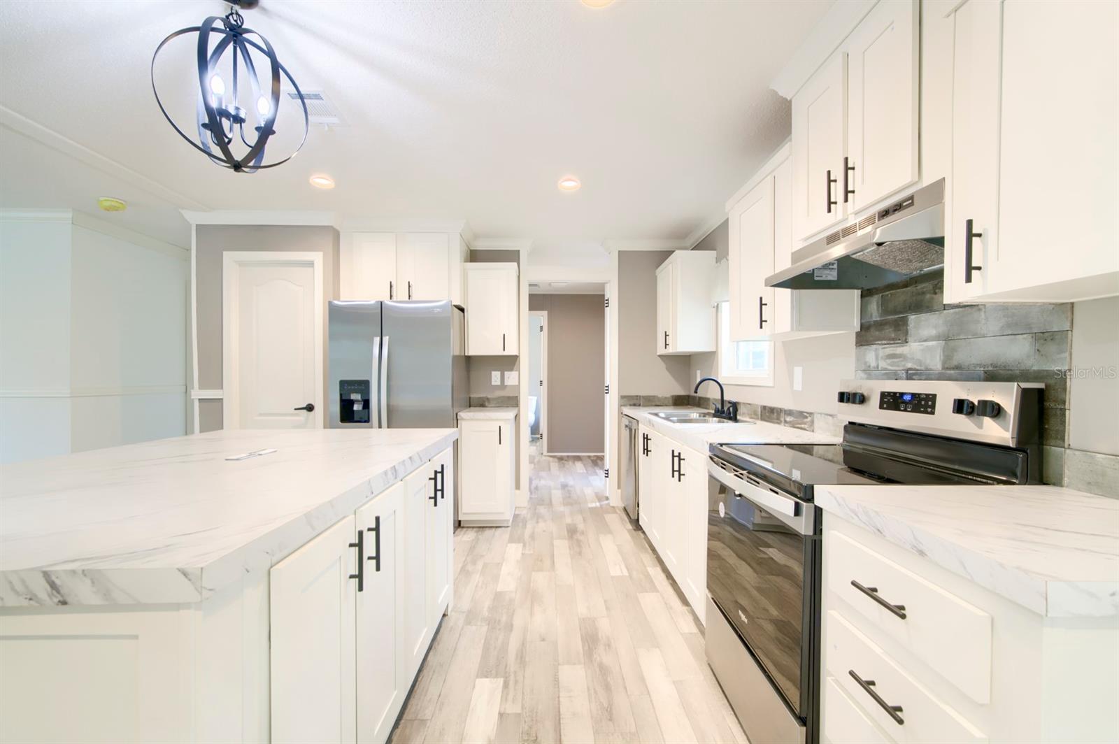 ENZO ESTATES - Residential