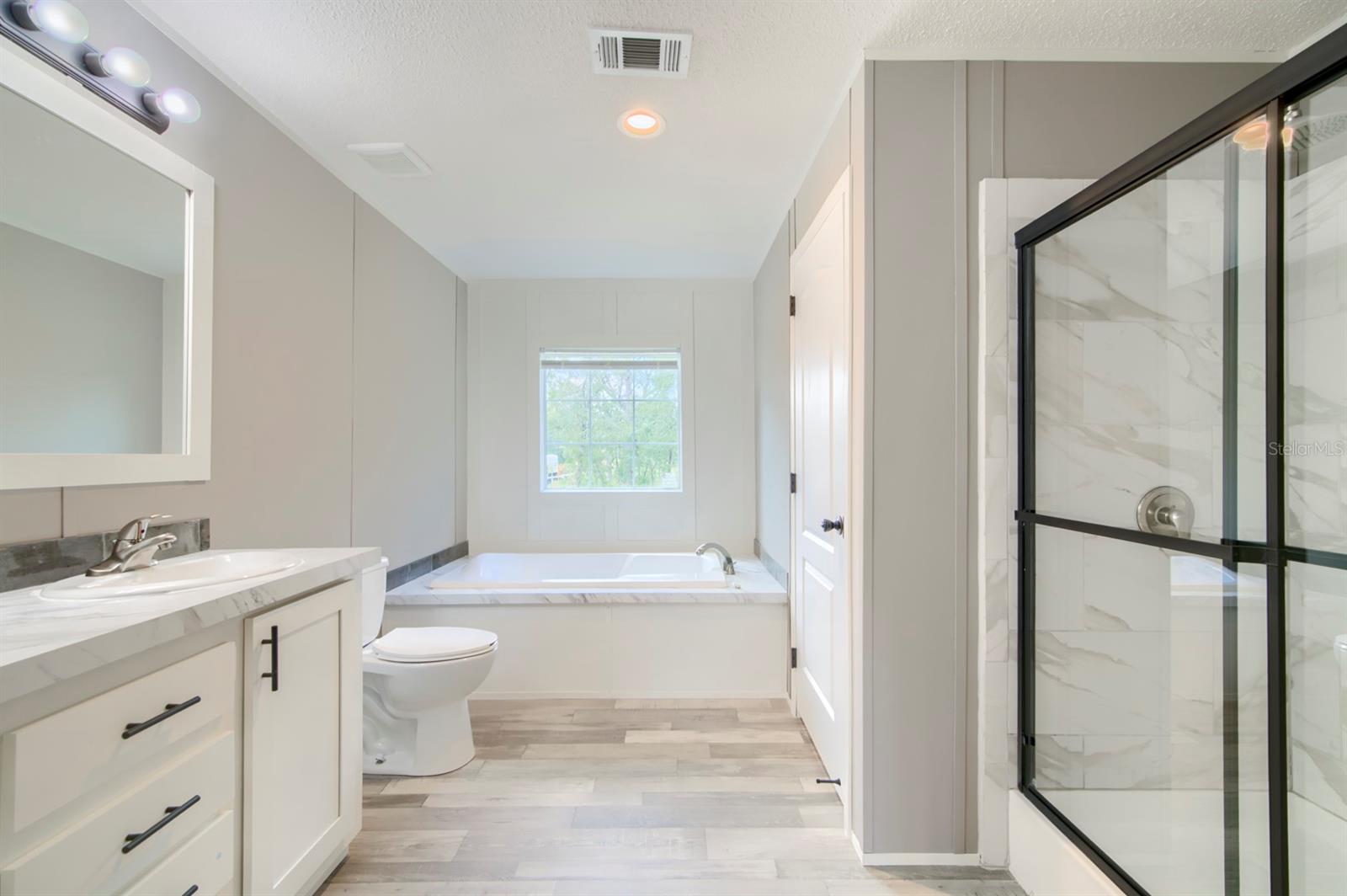 ENZO ESTATES - Residential