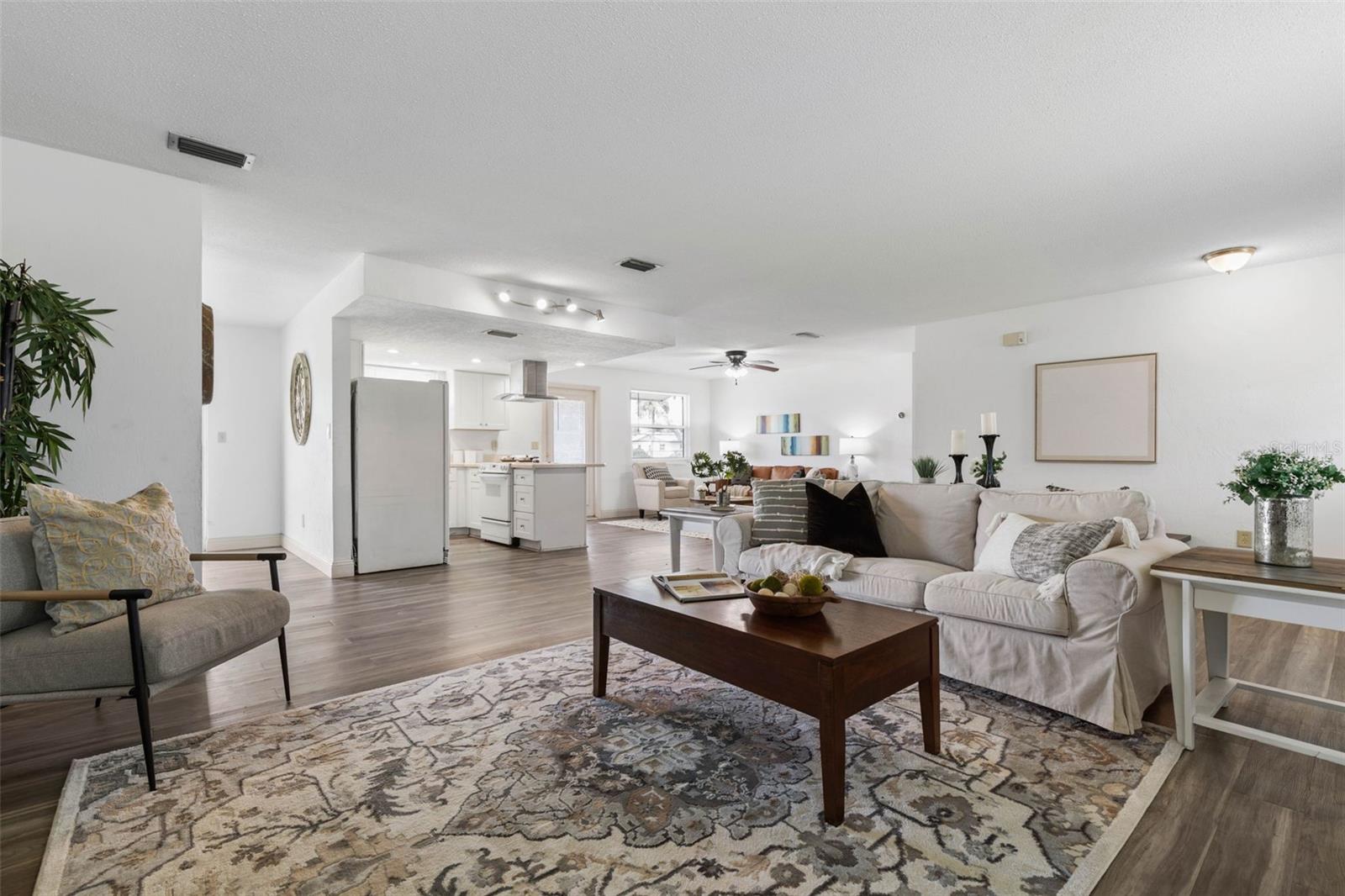 PALM HARBOR ESTATES - Residential