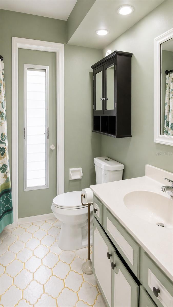 9321 APPLECREST DRIVE