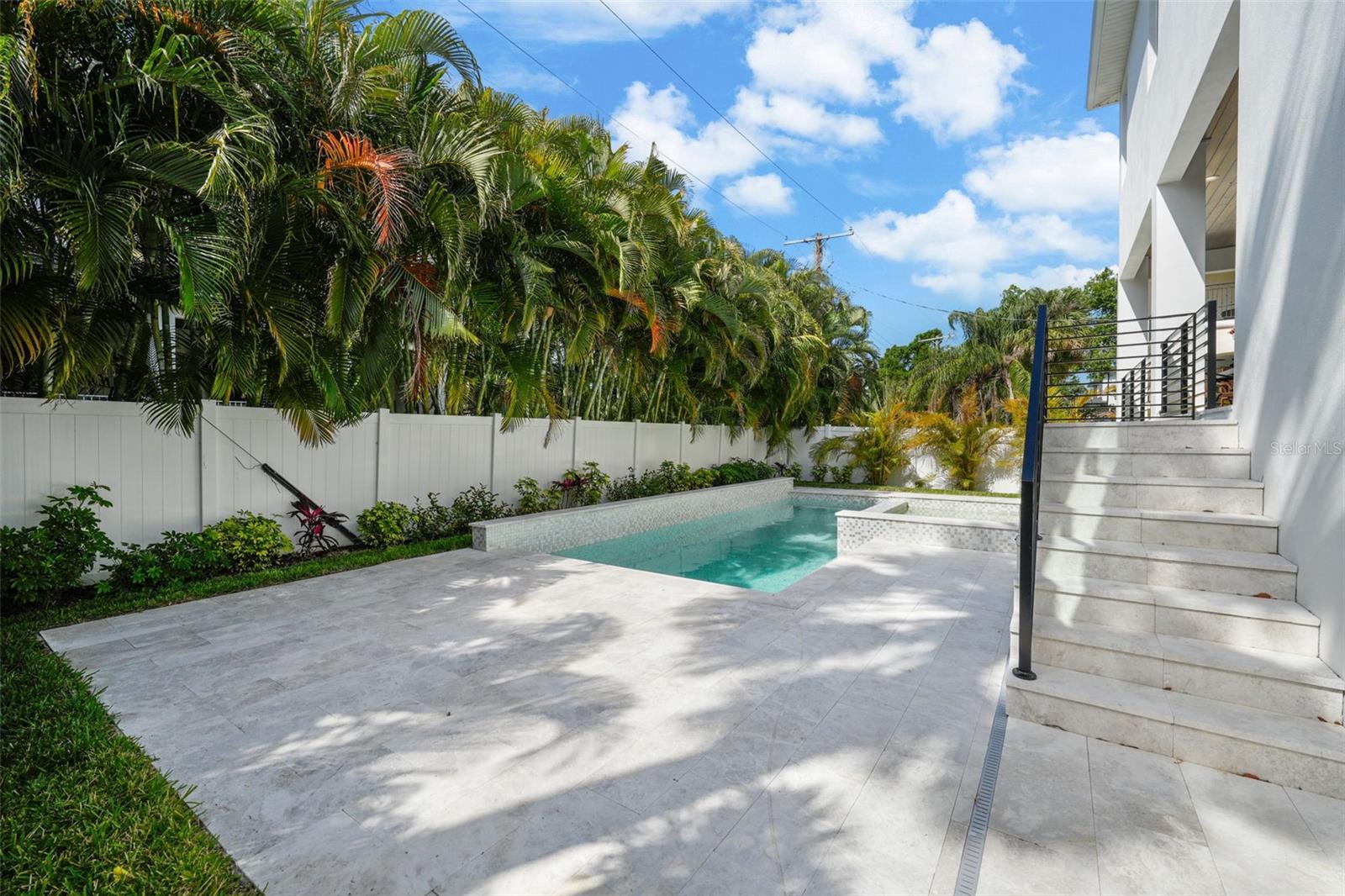 SUNSET PARK - Residential