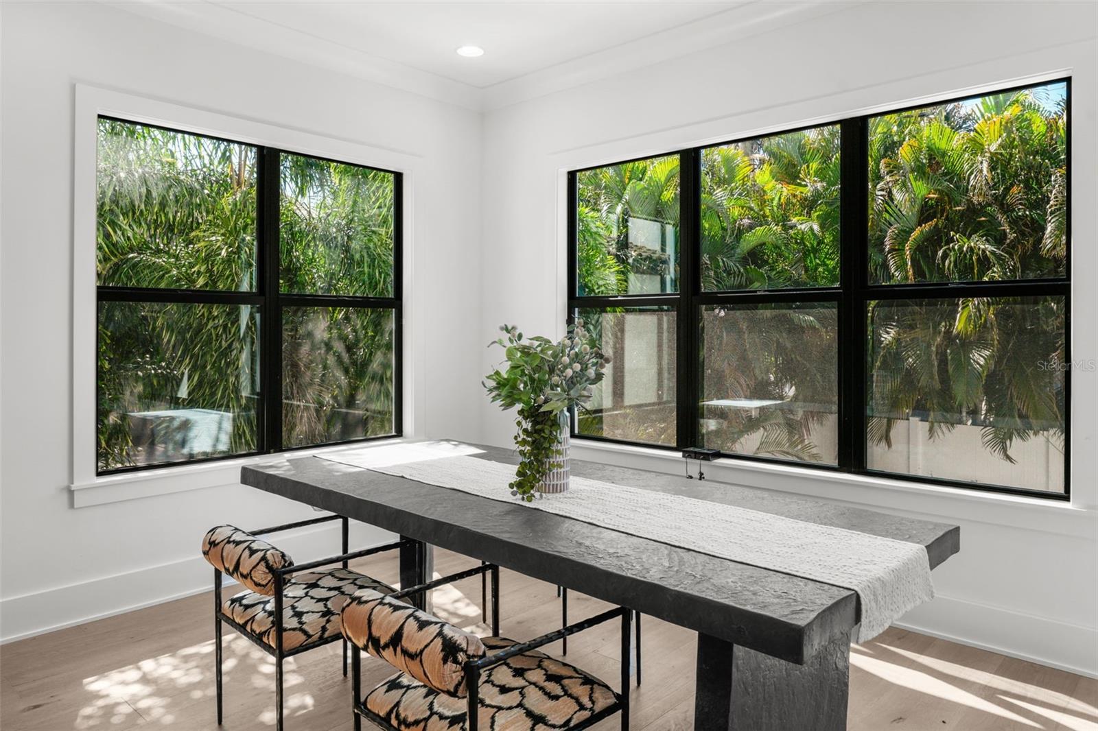 SUNSET PARK - Residential