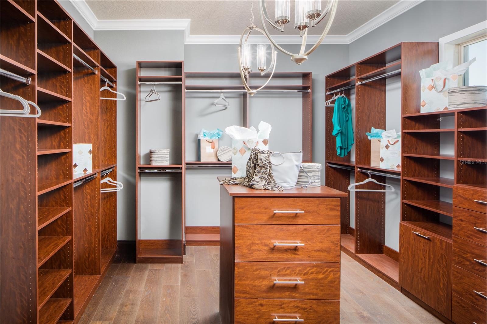 EAGLE CRK VILLAGE L PH 3B - Residential