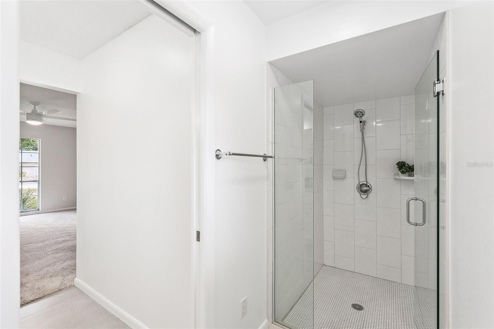 MERCERDEES GROVE - Residential