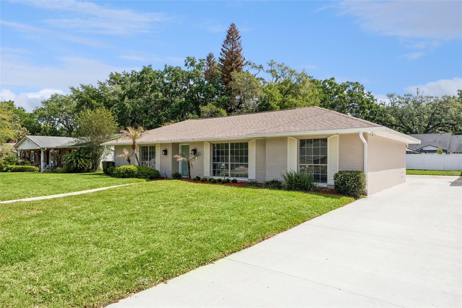 MERCERDEES GROVE - Residential