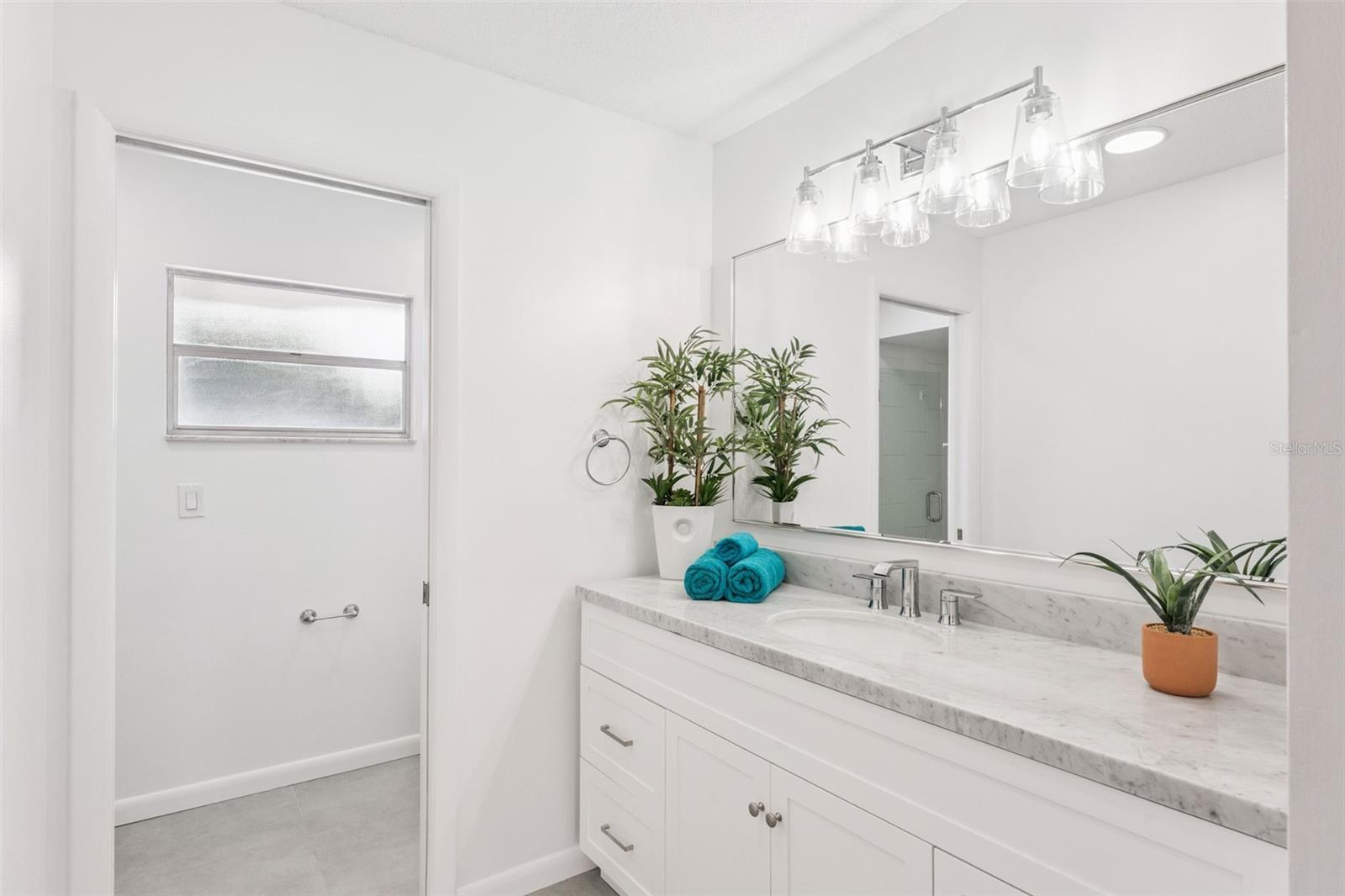 MERCERDEES GROVE - Residential