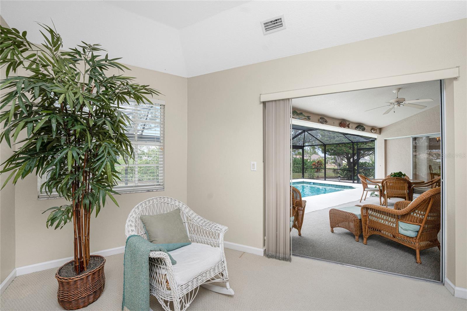 ROTONDA WEST - Residential