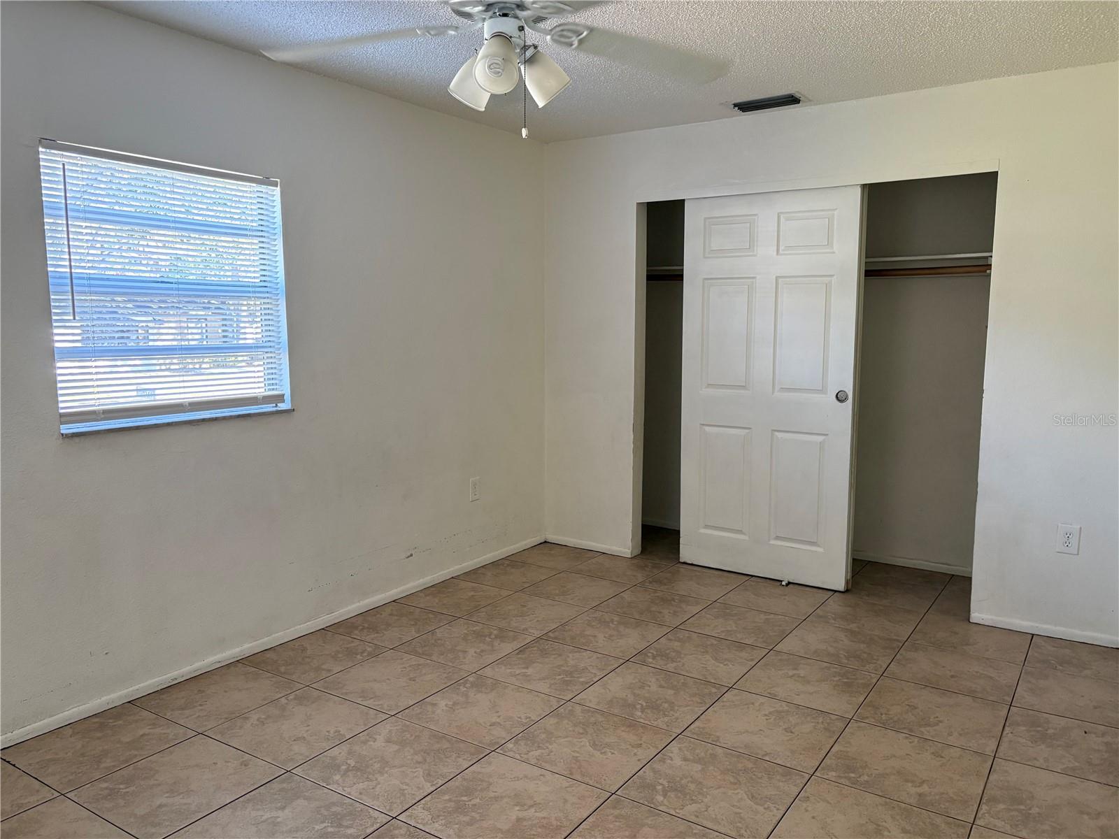 NORTH RIVERSIDE PARK - Residential Lease