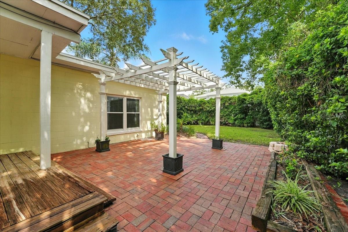 LAKE KNOWLES TERRACE - Residential Lease