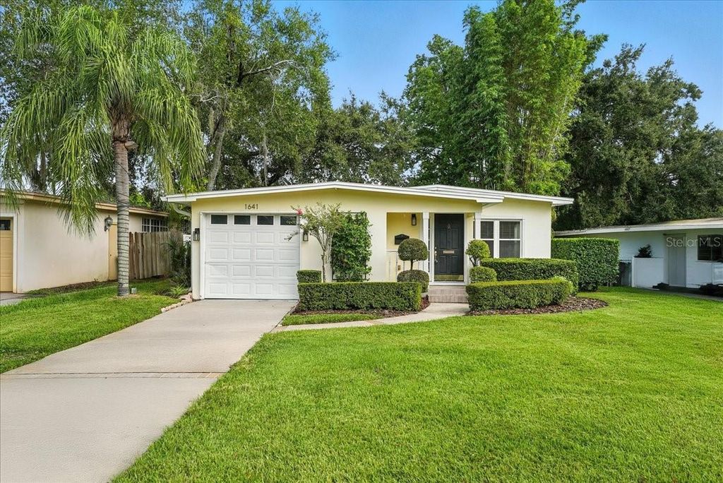 Photo of 1641 Chestnut Avenue, Winter Park, FL 32789 (MLS # O6338990)