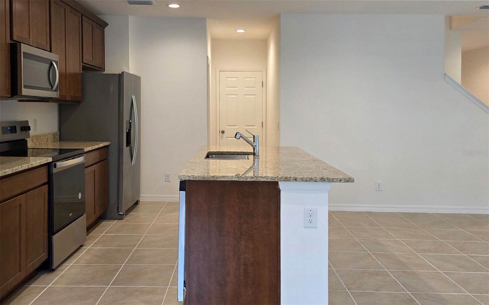 BLUE SPRINGS RESERVE TOWNHOMES PHASE 1 - Residential