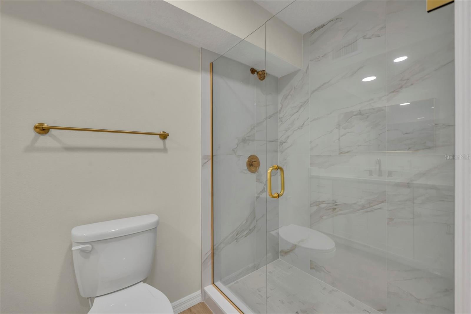 VIRGINIA LAND CORP - Residential