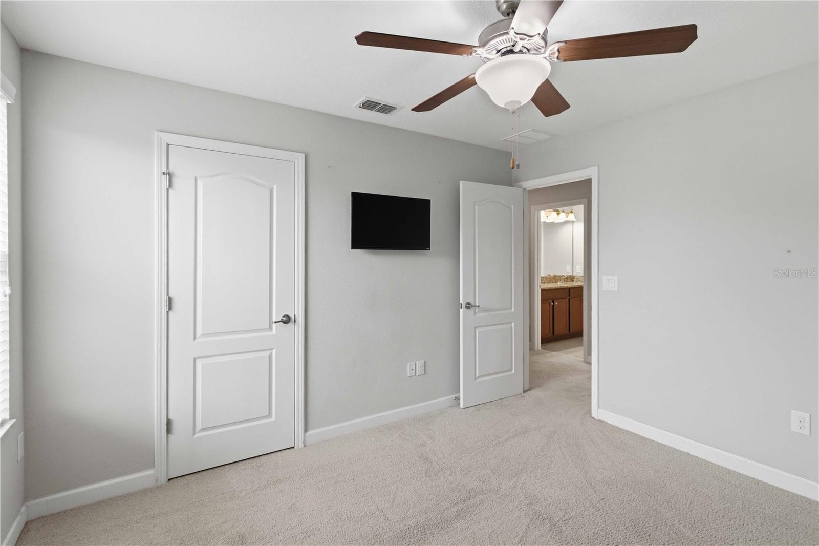 LA COLLINA PH 1A - Residential