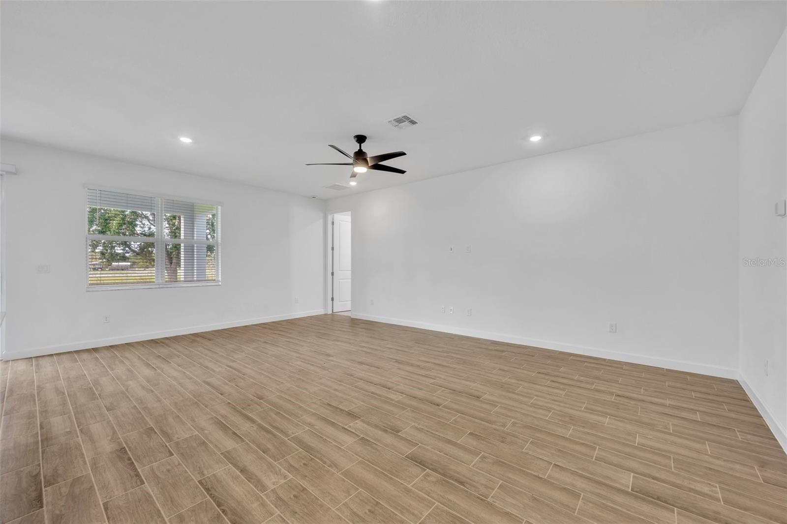 1901 MARIGOLD TRAIL NW