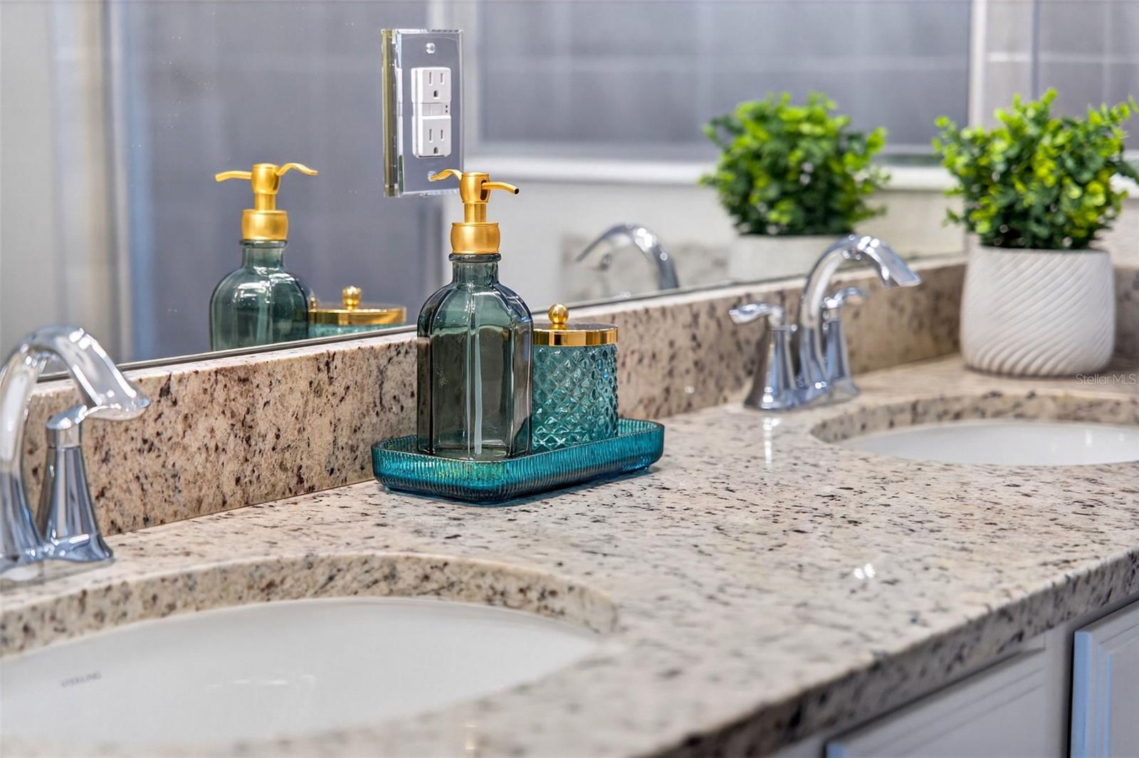 SARASOTA NATIONAL PH 9-B - Residential