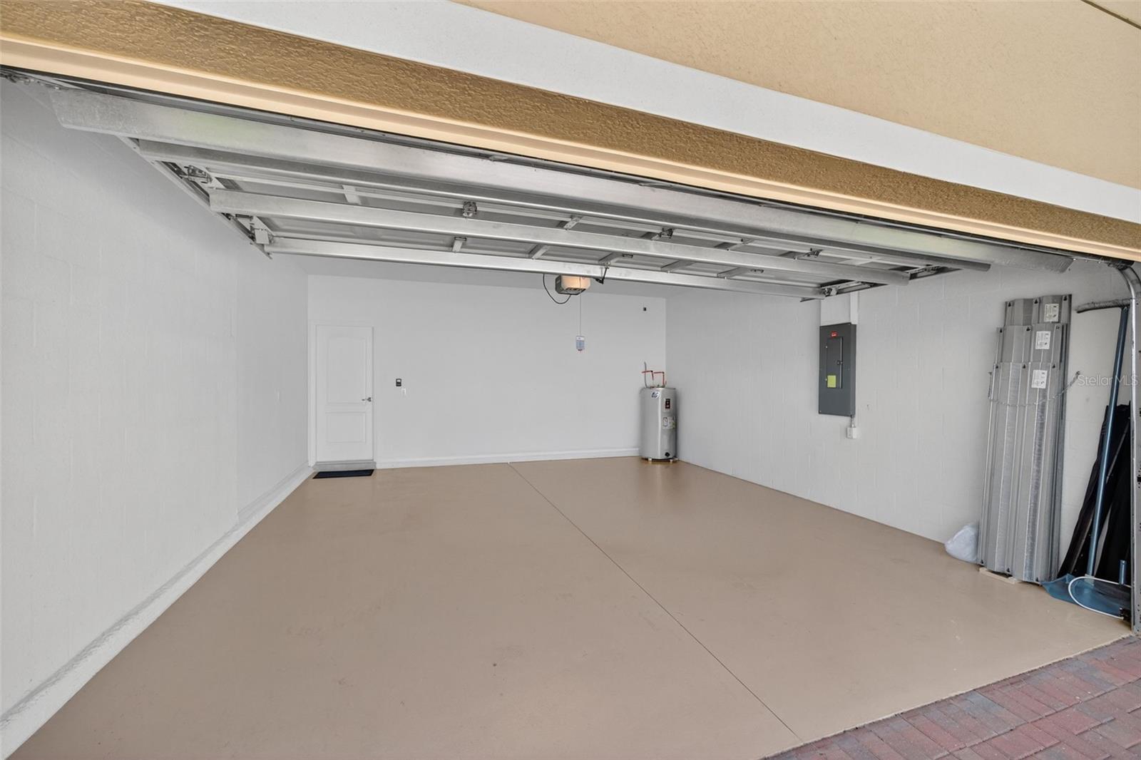 SARASOTA NATIONAL PH 9-B - Residential