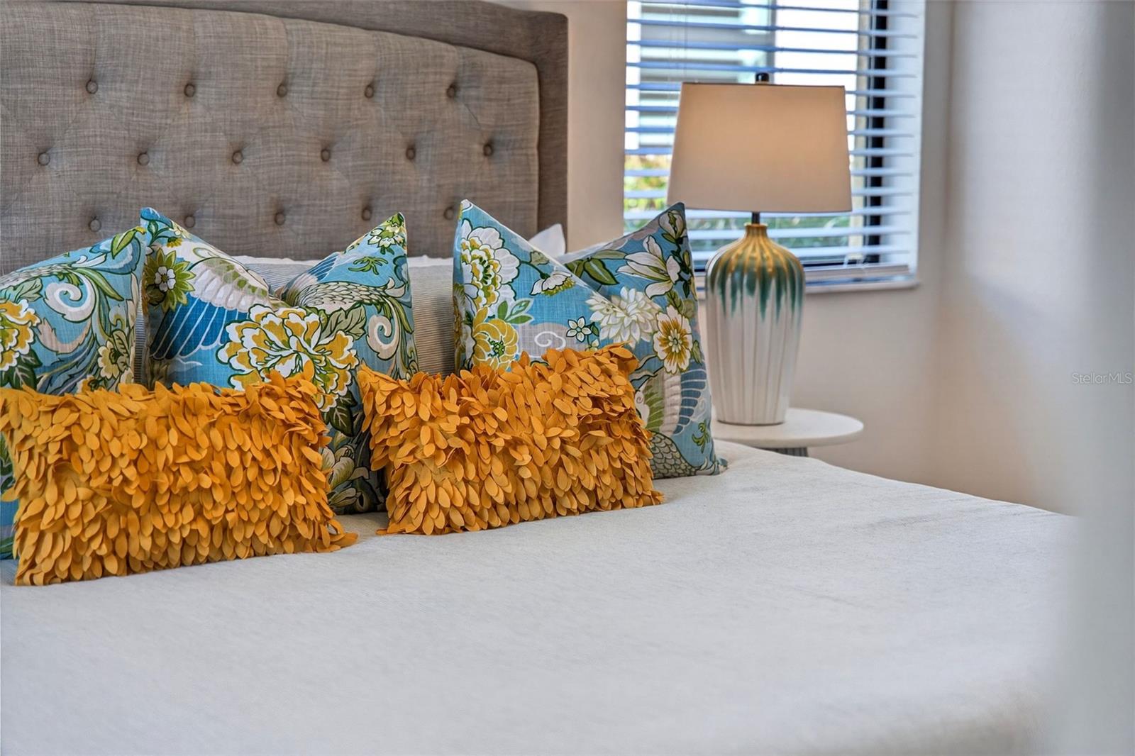 SARASOTA NATIONAL PH 9-B - Residential