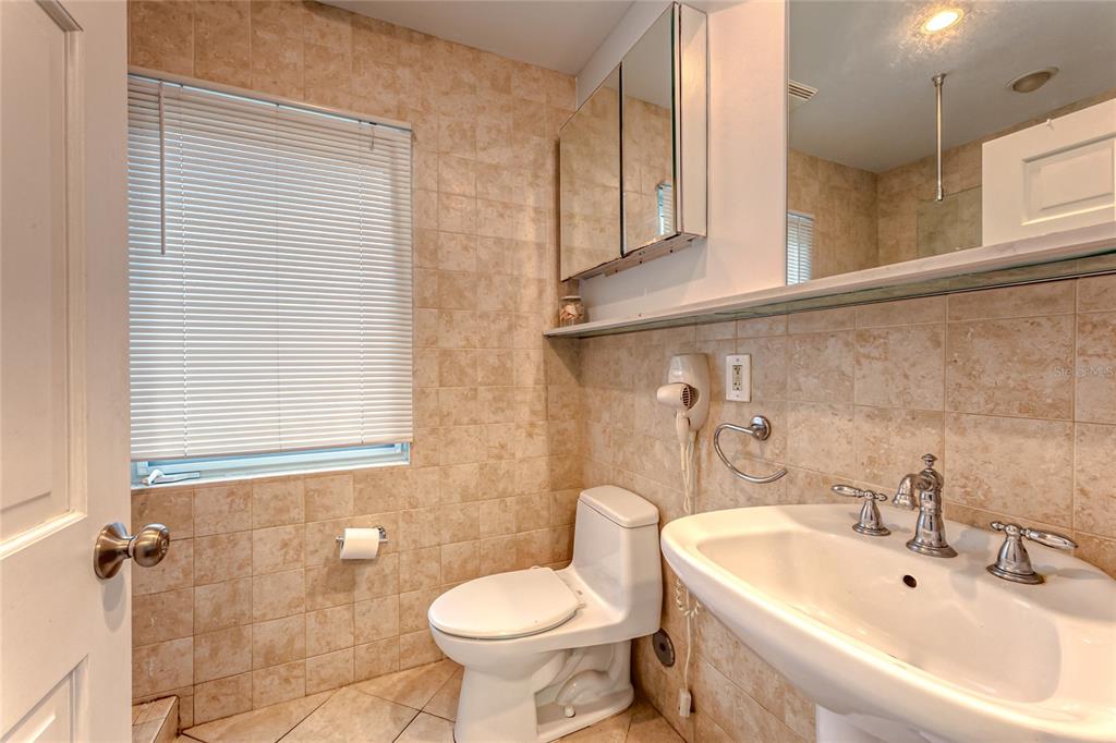 WAVERLY PLACE 2-19 D - Residential Income