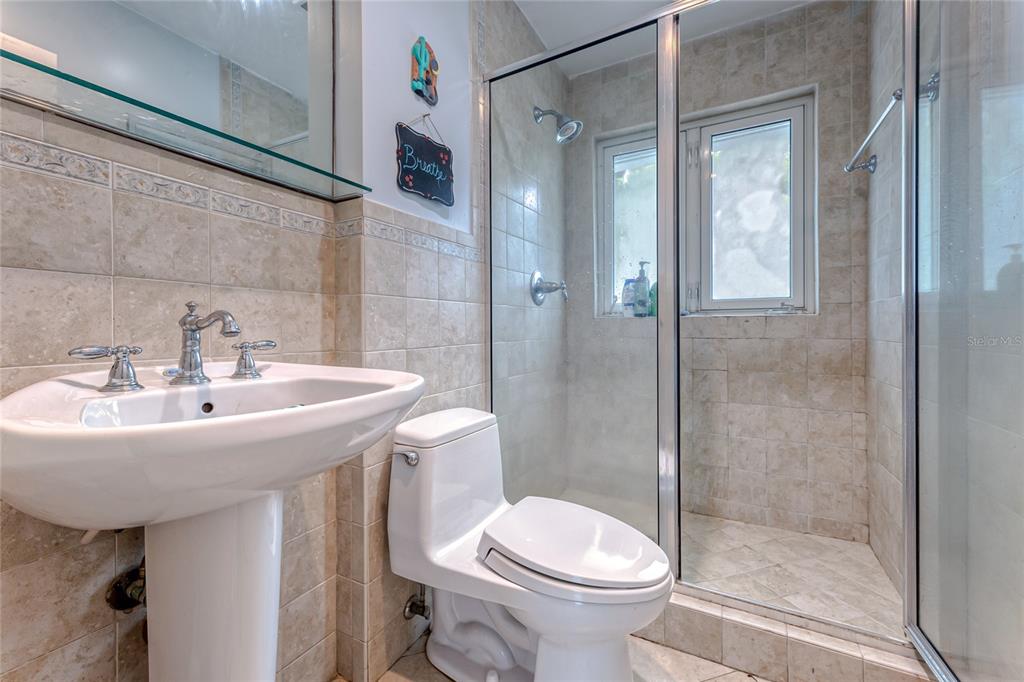 WAVERLY PLACE 2-19 D - Residential Income